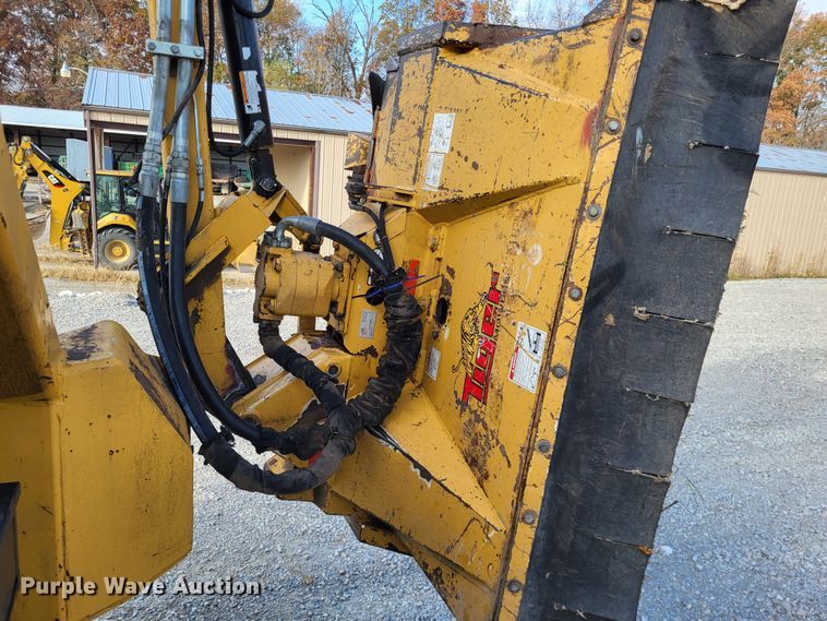 image for item LR9088 2014 John Deere 6105M  tractor