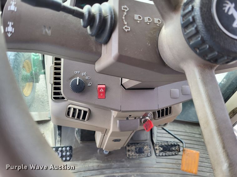 image for item LR9088 2014 John Deere 6105M  tractor