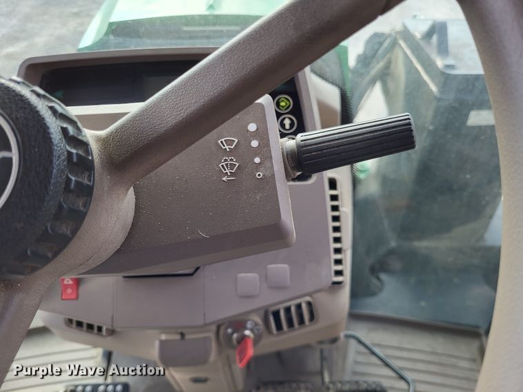 image for item LR9088 2014 John Deere 6105M  tractor