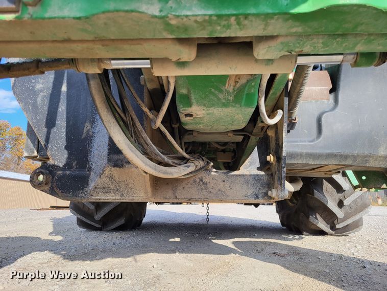 image for item LR9088 2014 John Deere 6105M  tractor