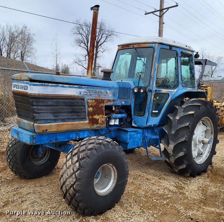 image for item LR9091 1979 Ford TW-30  tractor