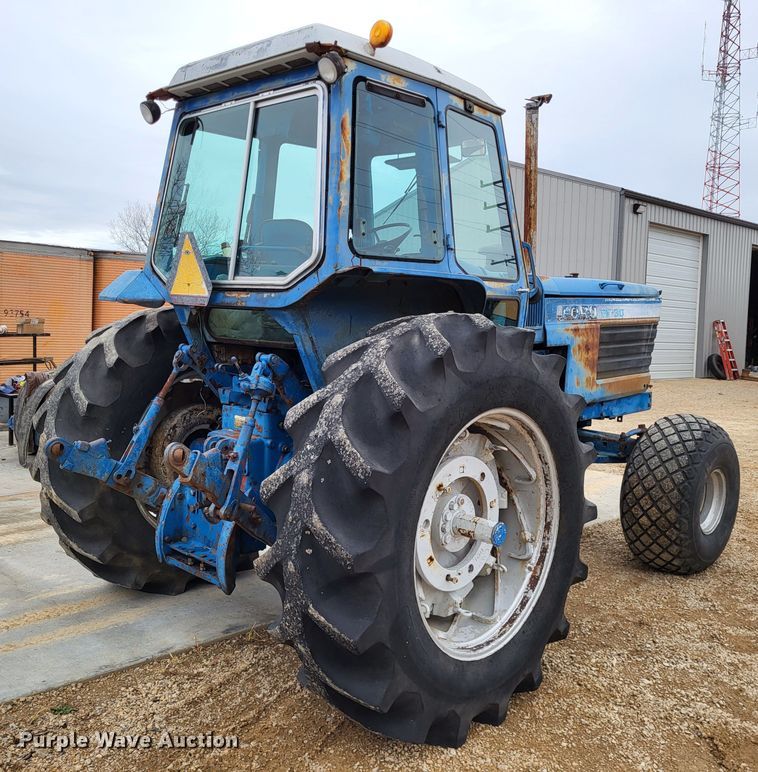image for item LR9091 1979 Ford TW-30  tractor