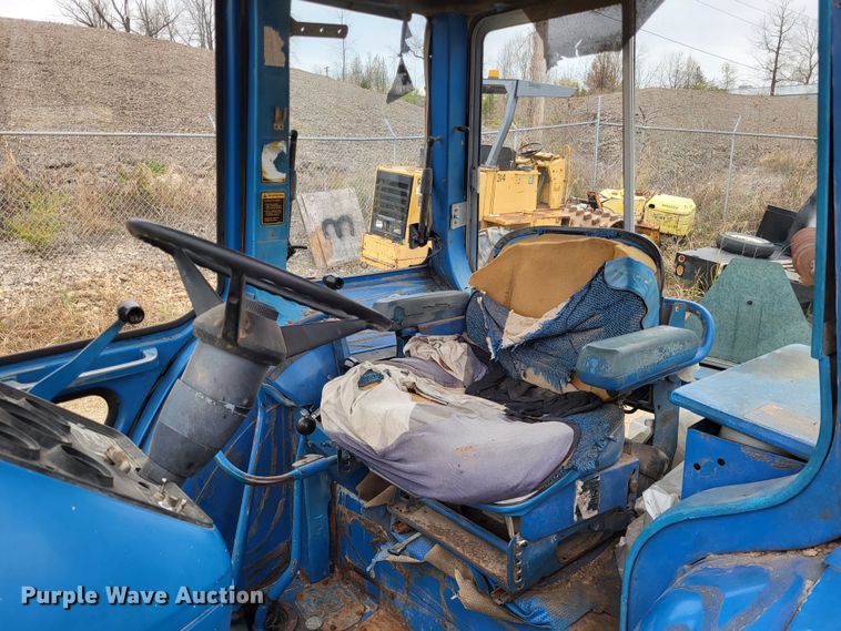 image for item LR9091 1979 Ford TW-30  tractor