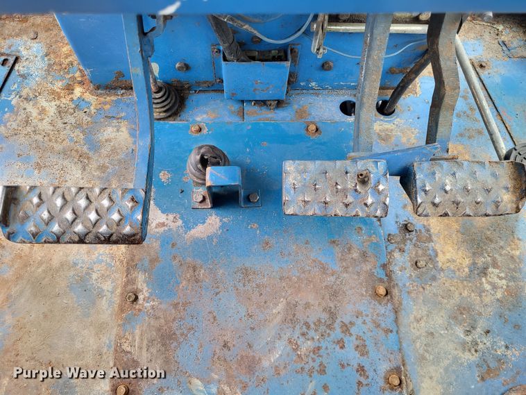 image for item LR9091 1979 Ford TW-30  tractor