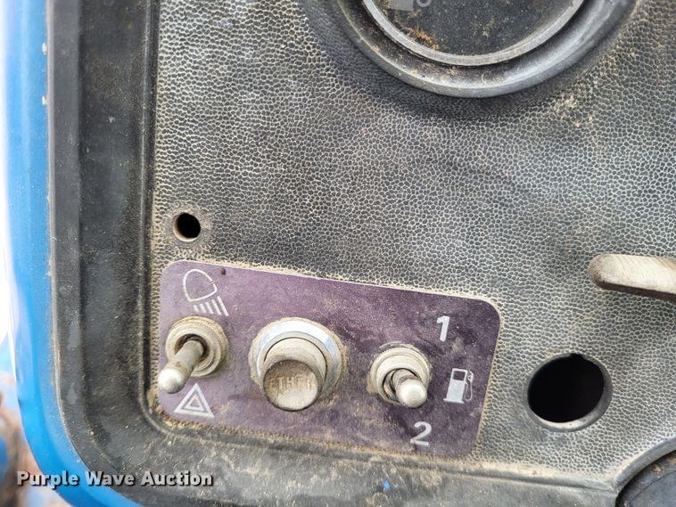 image for item LR9091 1979 Ford TW-30  tractor