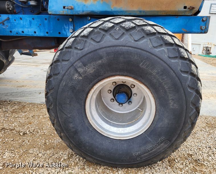 image for item LR9091 1979 Ford TW-30  tractor