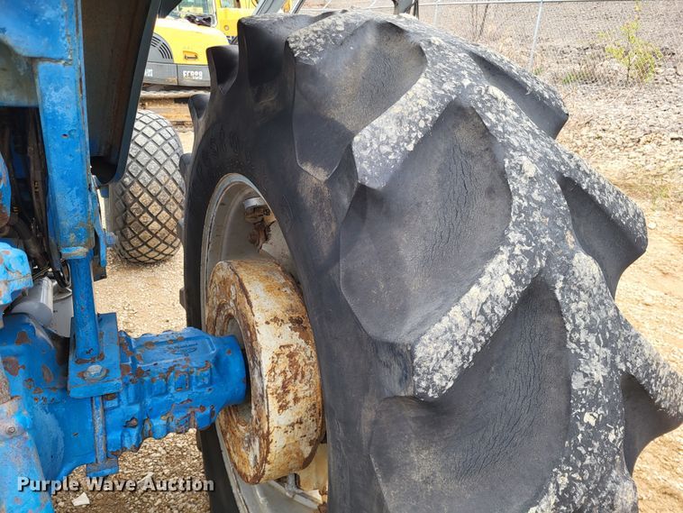 image for item LR9091 1979 Ford TW-30  tractor