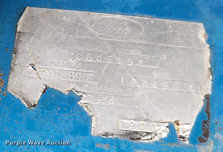 image for item LR9091 1979 Ford TW-30  tractor