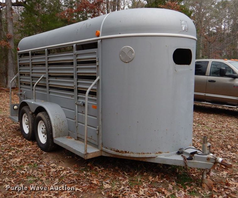 image for item LT9020 2002 WW  livestock trailer