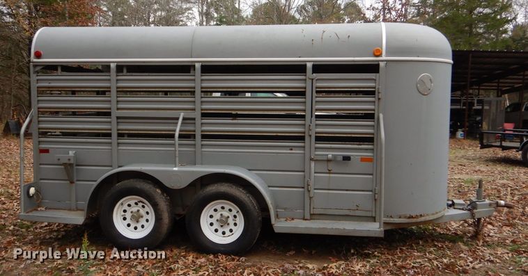 image for item LT9020 2002 WW  livestock trailer