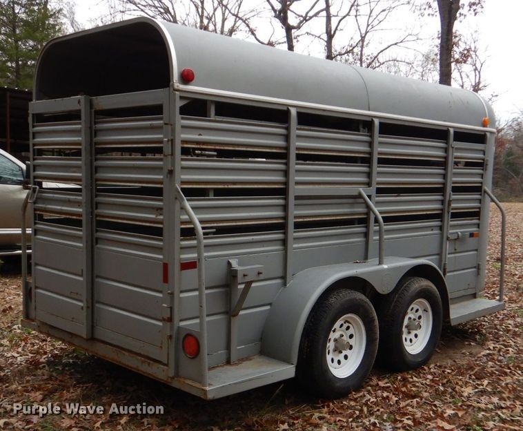 image for item LT9020 2002 WW  livestock trailer