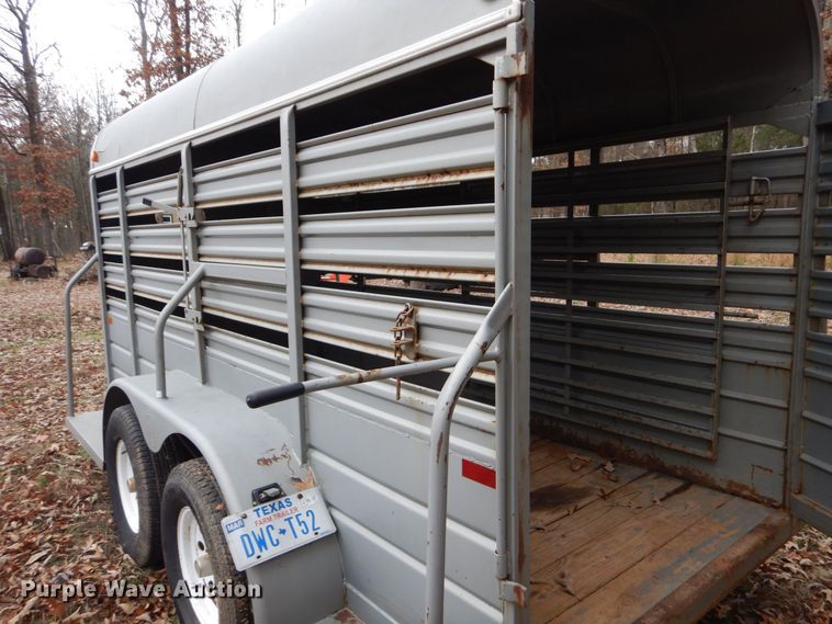 image for item LT9020 2002 WW  livestock trailer