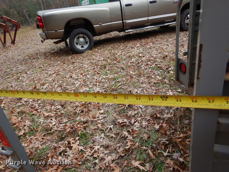 image for item LT9020 2002 WW  livestock trailer