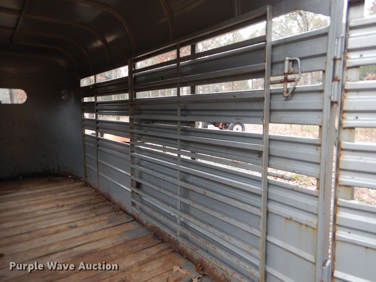 image for item LT9020 2002 WW  livestock trailer