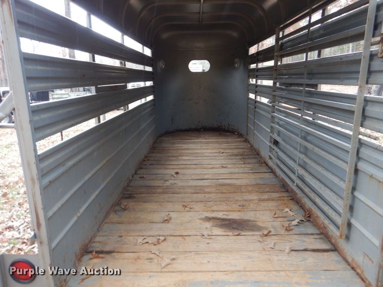 image for item LT9020 2002 WW  livestock trailer