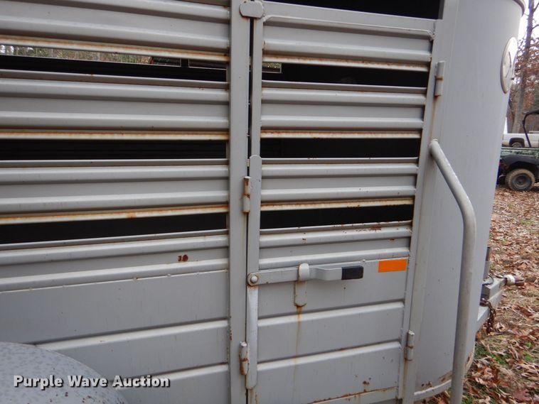 image for item LT9020 2002 WW  livestock trailer