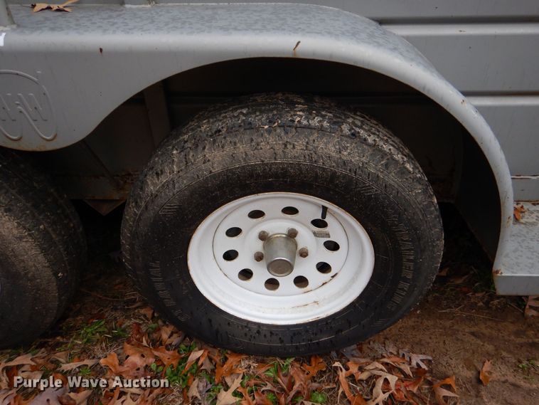 image for item LT9020 2002 WW  livestock trailer