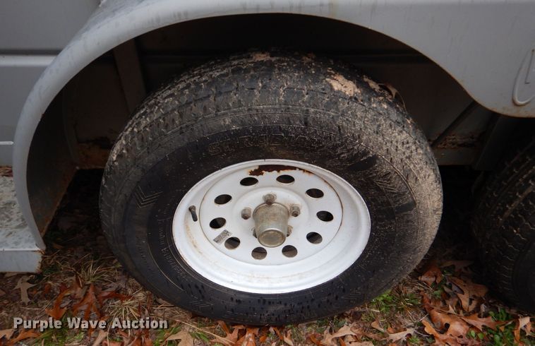 image for item LT9020 2002 WW  livestock trailer