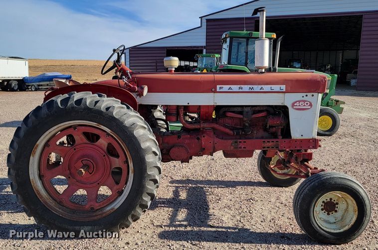 image for item ME9588 Farmall 460  tractor
