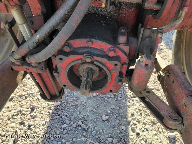 image for item ME9588 Farmall 460  tractor