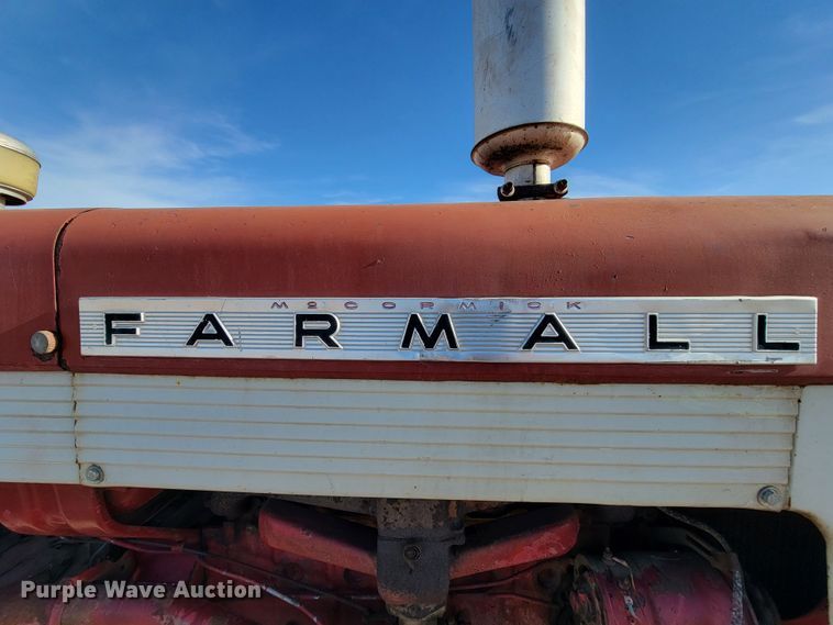 image for item ME9588 Farmall 460  tractor