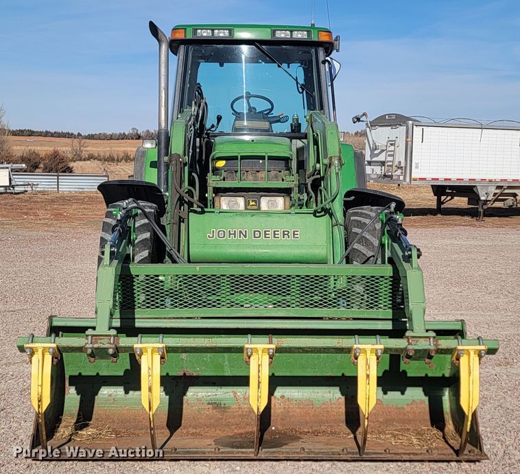 image for item ME9589 1997 John Deere 7410  MFWD tractor