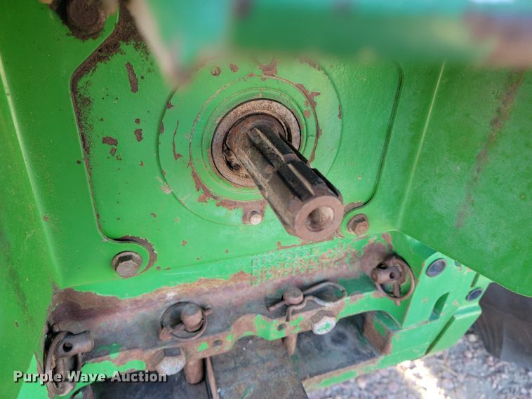 image for item ME9589 1997 John Deere 7410  MFWD tractor