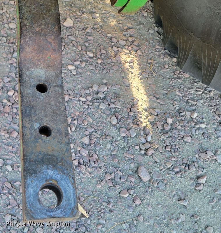 image for item ME9589 1997 John Deere 7410  MFWD tractor