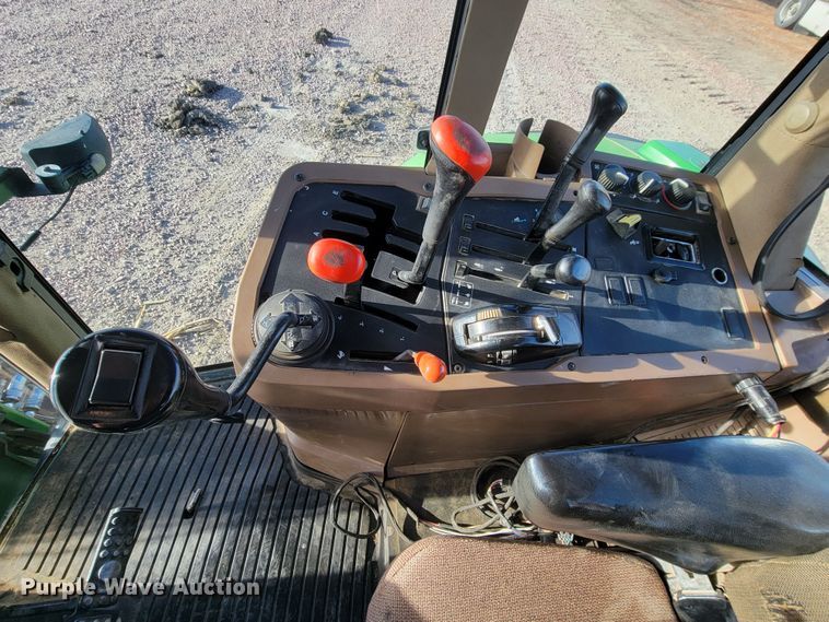 image for item ME9589 1997 John Deere 7410  MFWD tractor