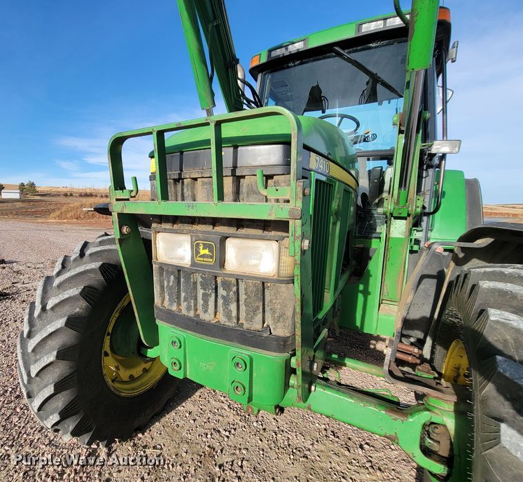 image for item ME9589 1997 John Deere 7410  MFWD tractor
