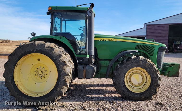 image for item ME9590 2004 John Deere 8320  MFWD tractor