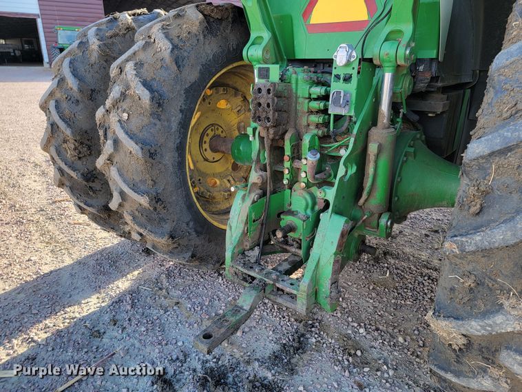 image for item ME9590 2004 John Deere 8320  MFWD tractor