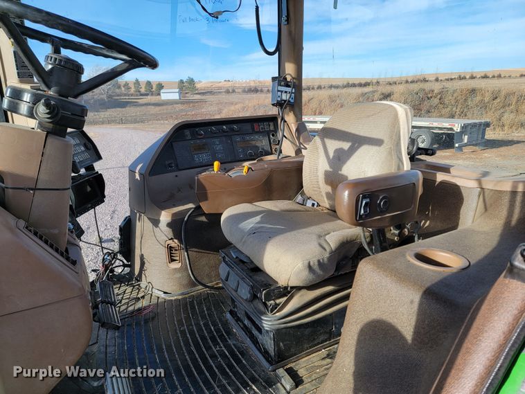 image for item ME9590 2004 John Deere 8320  MFWD tractor