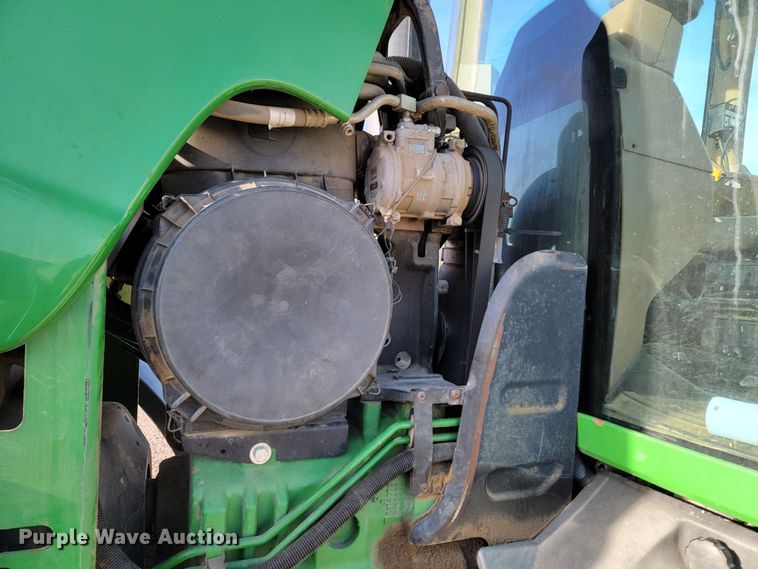 image for item ME9590 2004 John Deere 8320  MFWD tractor