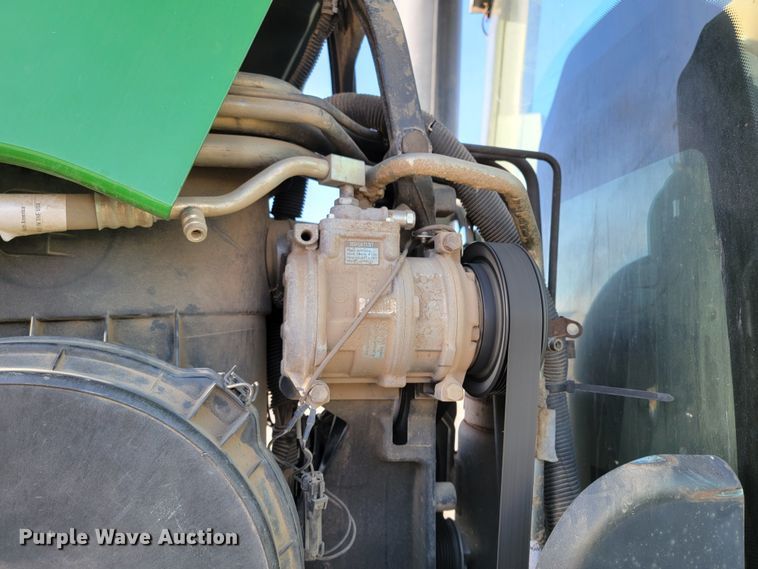 image for item ME9590 2004 John Deere 8320  MFWD tractor