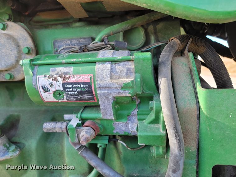 image for item ME9590 2004 John Deere 8320  MFWD tractor