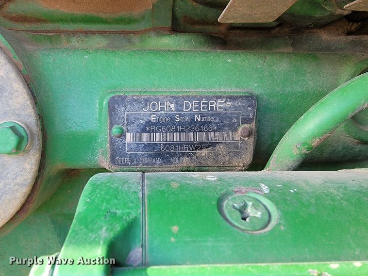 image for item ME9590 2004 John Deere 8320  MFWD tractor