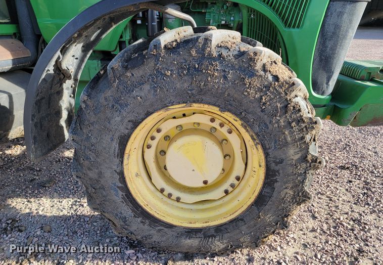 image for item ME9590 2004 John Deere 8320  MFWD tractor