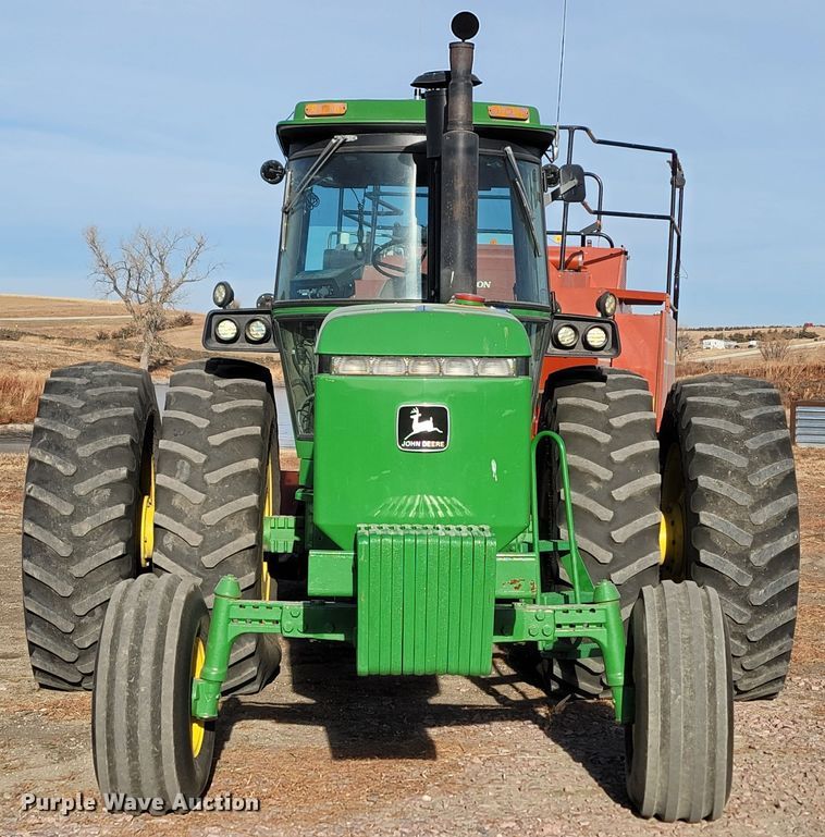 image for item ME9591 1983 John Deere 4650  tractor
