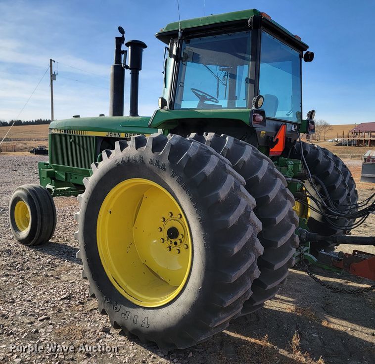 image for item ME9591 1983 John Deere 4650  tractor