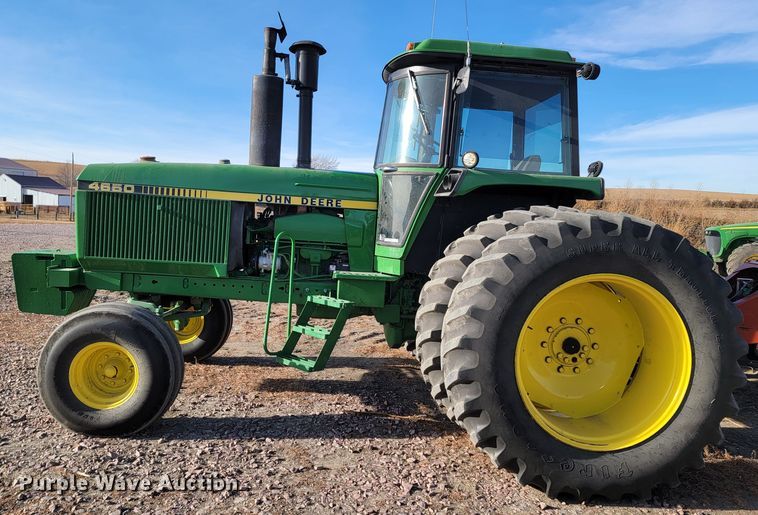 image for item ME9591 1983 John Deere 4650  tractor