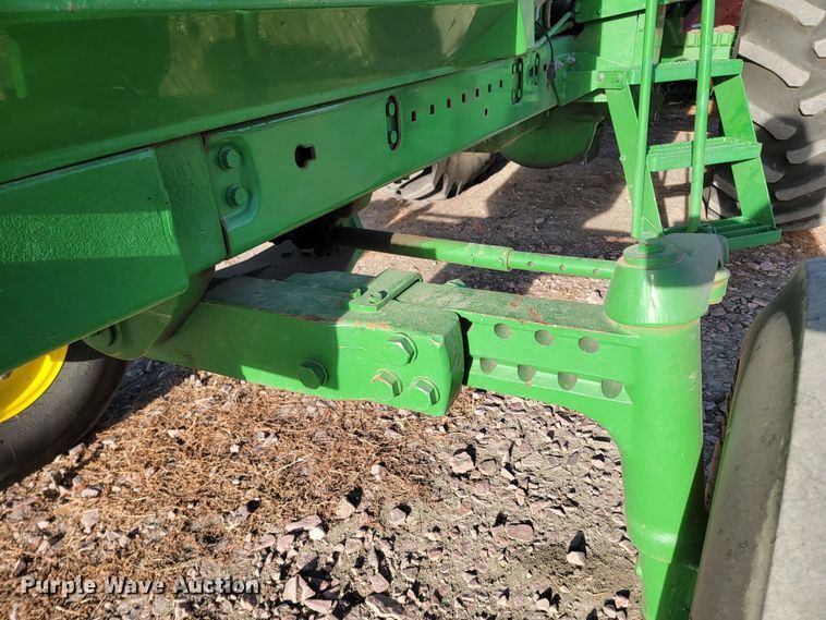 image for item ME9591 1983 John Deere 4650  tractor