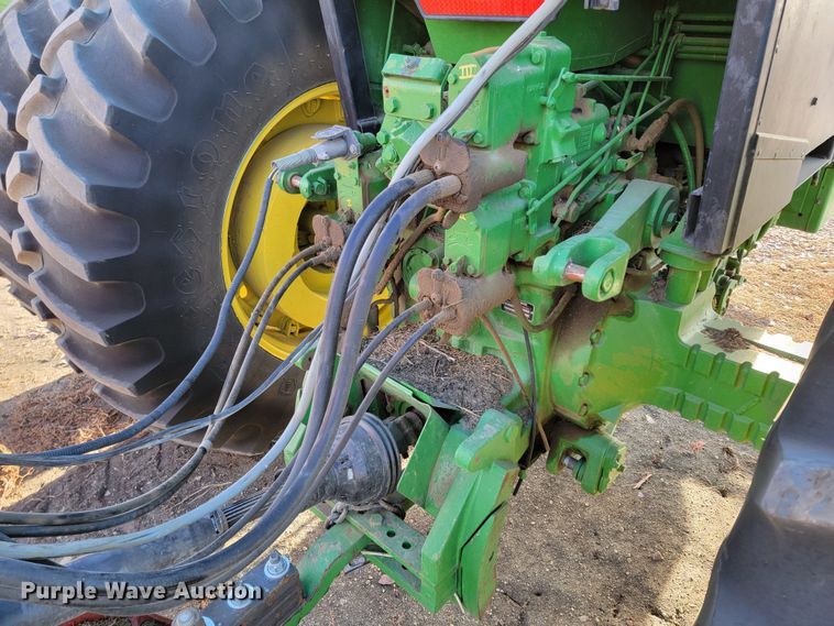 image for item ME9591 1983 John Deere 4650  tractor