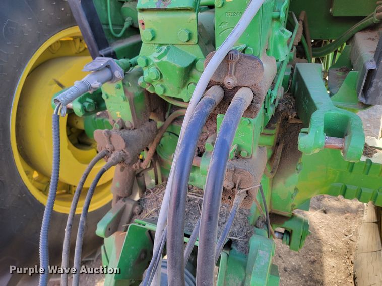 image for item ME9591 1983 John Deere 4650  tractor