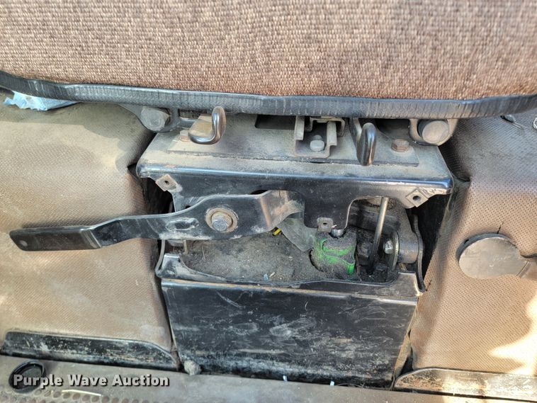 image for item ME9591 1983 John Deere 4650  tractor