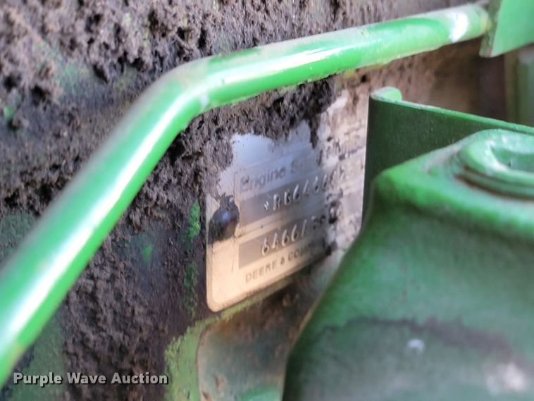 image for item ME9591 1983 John Deere 4650  tractor