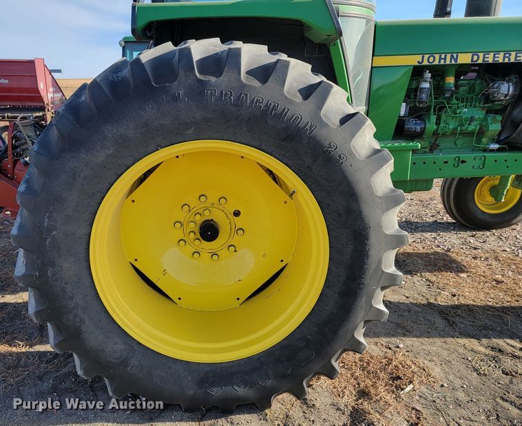 image for item ME9591 1983 John Deere 4650  tractor