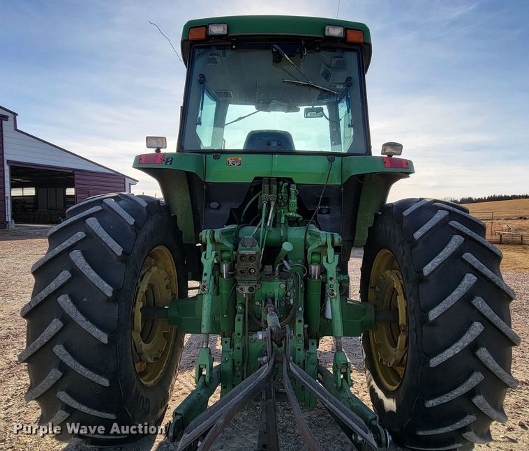 image for item ME9592 1996 John Deere 7600  tractor