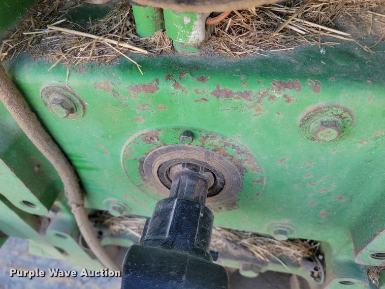 image for item ME9592 1996 John Deere 7600  tractor