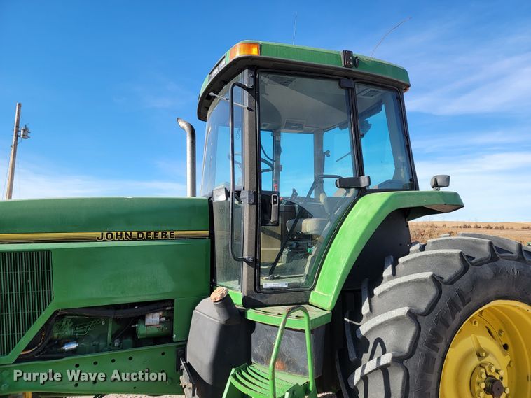 image for item ME9592 1996 John Deere 7600  tractor